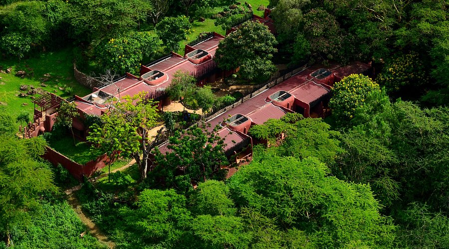 Amboseli Serena Lodge